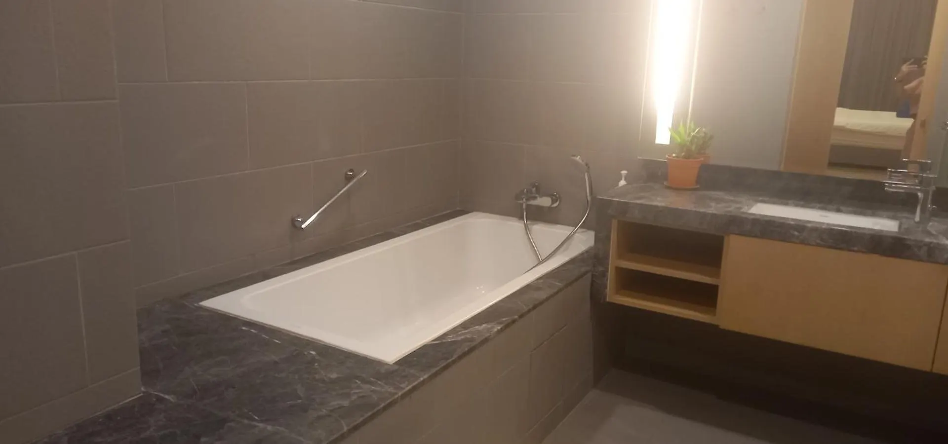 Cozy Apartment With Jacuzzi And Sauna At 188 Suites Klcc 吉隆坡 0*,