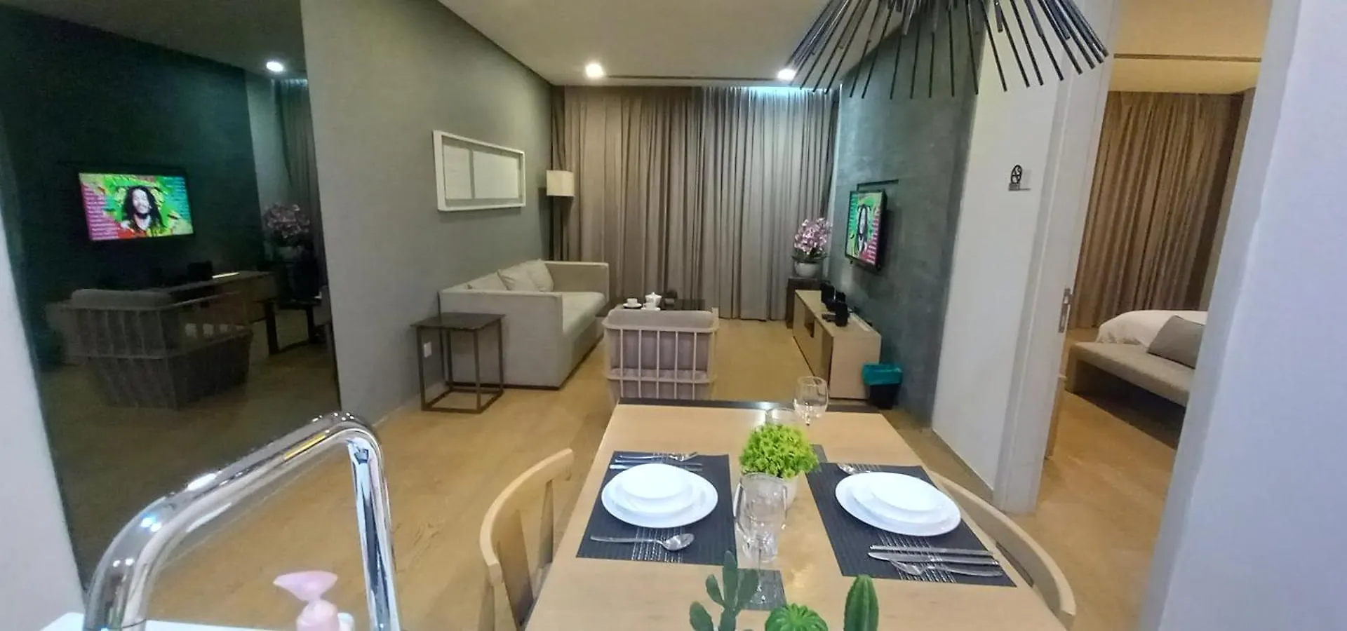 Cozy Apartment With Jacuzzi And Sauna At 188 Suites Klcc 吉隆坡
